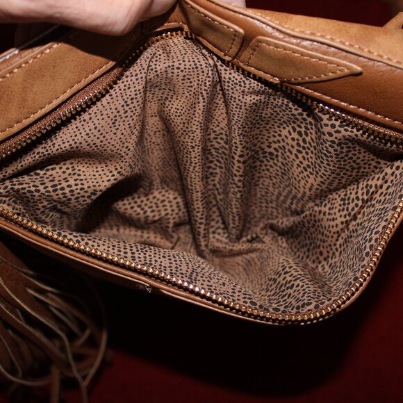 Steve Madden Large Crossbody Bag - Picture 6 of 12